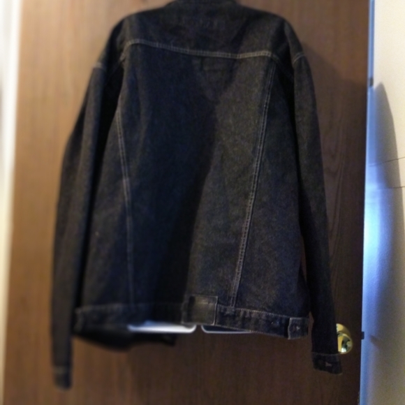 Black Jean Jacket - Picture 4 of 4